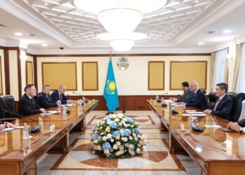 Премьер-министр Казахстана встретился с гендиректором «Росатома»