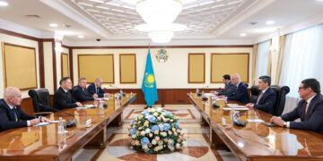 Премьер-министр Казахстана встретился с гендиректором «Росатома»