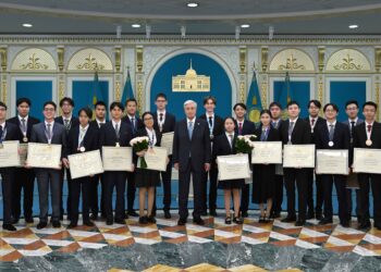 Токаев встретился с победителями и призерами международных олимпиад