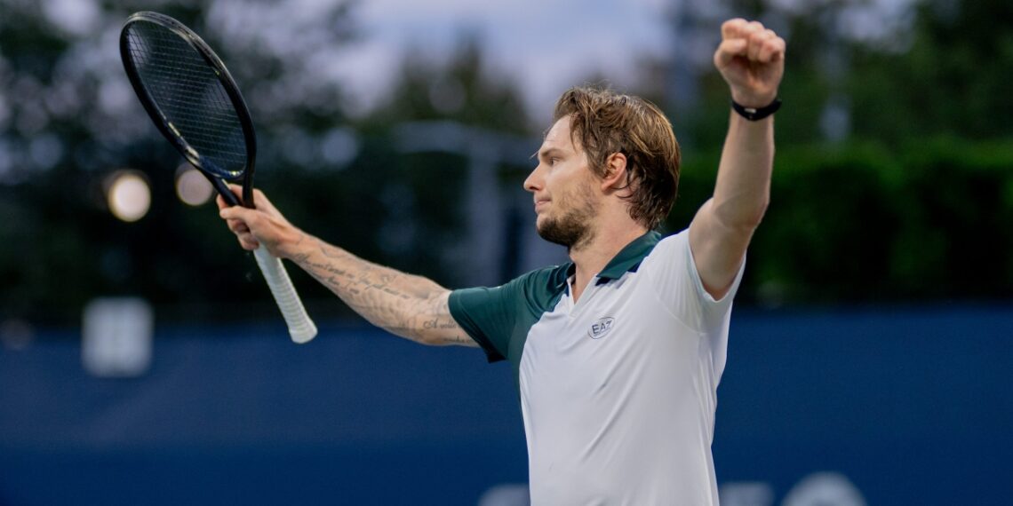 Лучший теннисист Казахстана пробился в четвертый круг US Open