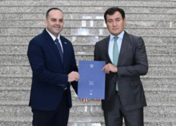 Посол Израиля вручил копии верительных грамот в МИД Казахстана