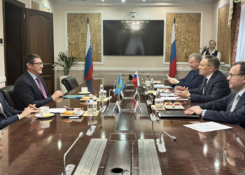 Алмасадам Саткалиев встретился в Москве с гендиректором «Росатома»