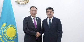 Министр экологии и природных ресурсов РК встретился с генсеком ОТГ