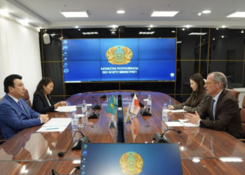 Министр просвещения РК встретился с Временным поверенным в делах Польши в Казахстане