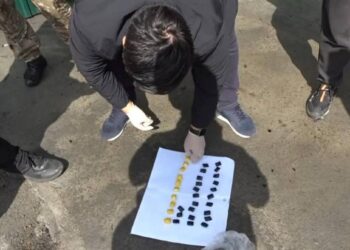 В ВКО сотрудники полиции изъяли мефедрон на миллион тенге