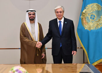 Токаев провел встречу с председателем Главного управления по делам ислама и вакуфов ОАЭ