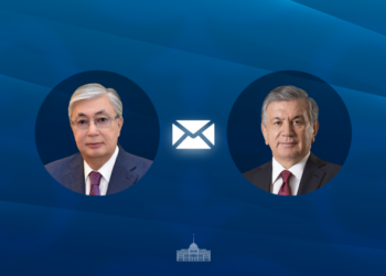 Токаев поздравил президента Узбекистана с Днем независимости