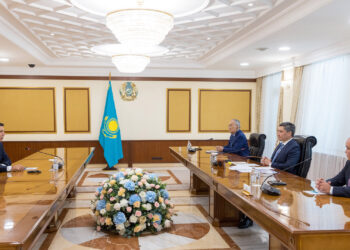 Олжас Бектенов встретился с исполнительным секретарем группы «Эгмонт»