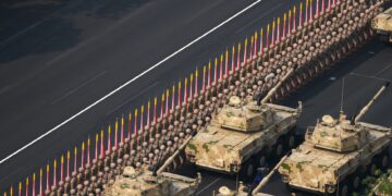 Военные реформы и технологические инновации: путь Китая к укреплению обороноспособности