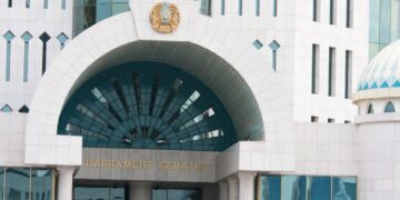 «Стоять на месте нельзя»: Токаев объявил о старте дискуссии по реформе Парламента