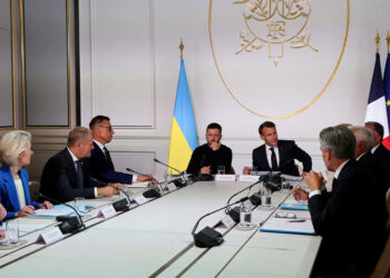 Встреча «коалиции желающих» в Париже продемонстрировала раскол в поддержке Украины — Kurier