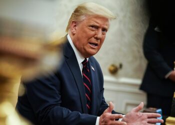 Дональд Трамп опроверг снятие ограничений для Украины на удары дальнобойными ракетами по территории России