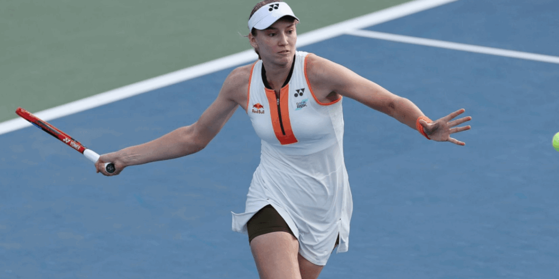 Теннисистка Елена Рыбакина пробилась в четвертьфинал турнира в Китае