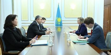 Глава МИД Казахстана провел встречу с послом Великобритании