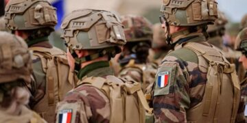 Франция готовит к развертыванию на Украине до двух тысяч военнослужащих — СВР