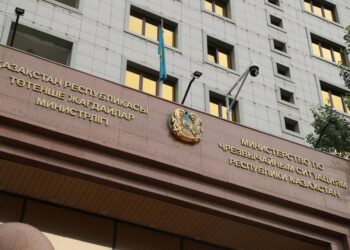 Глава МЧС дал поручения по обеспечению безопасности в преддверии зимнего периода