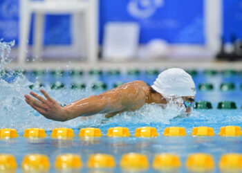 Мужская команда РК по плаванию завоевала «серебро» на юношеской Азиаде