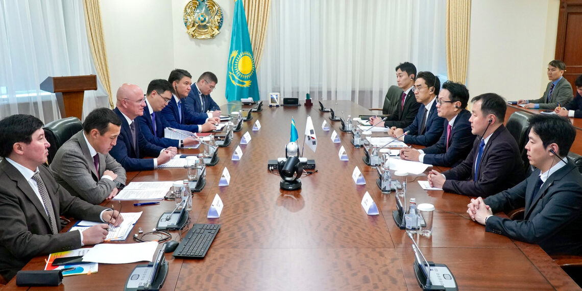 Роман Скляр провел встречу с президентом корпорации KT&G