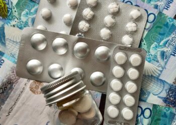 Барьер вместо поддержки: почему Казахстан рискует остаться без своих лекарств?