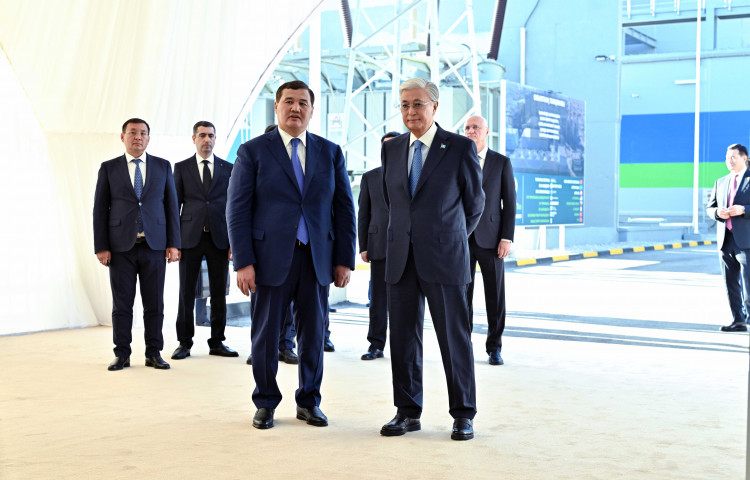 Президент Казахстана посетил новую ТЭЦ в Кызылординской области