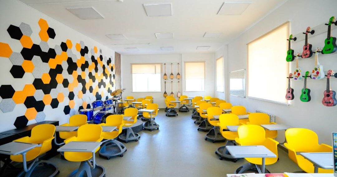 Минпросвещения РК: свыше 130 тысяч детей сели за парты в обновленных школах