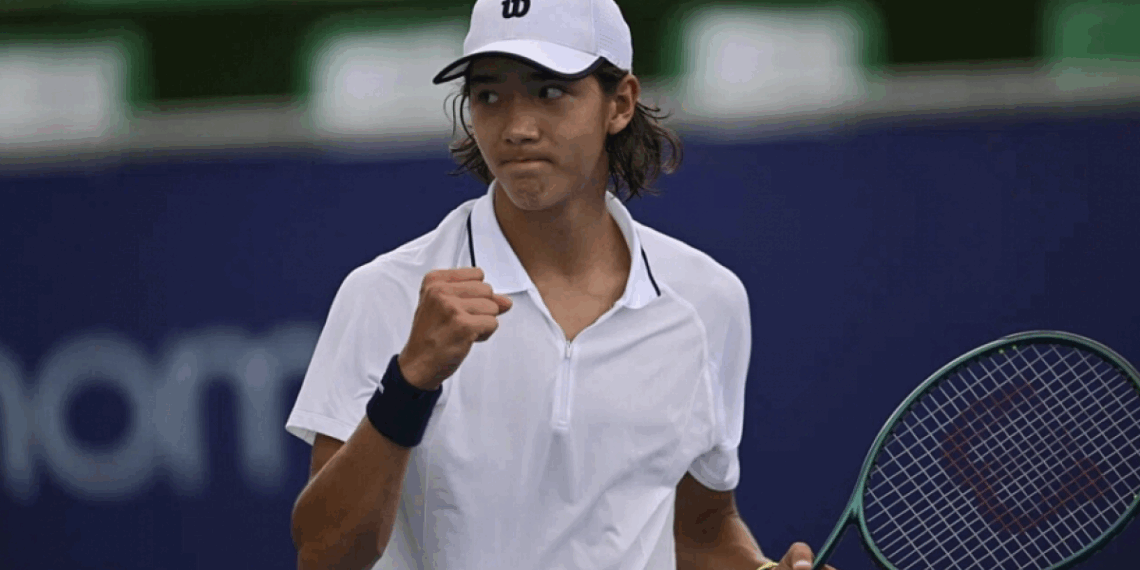 Теннисист Амир Омарханов пробился в финал турнира ITF в Тунисе