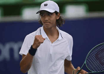 Теннисист Амир Омарханов пробился в финал турнира ITF в Тунисе