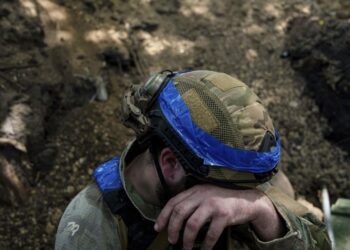 Мобилизованные украинцы дезертируют еще до прибытия на фронт — Financial Times