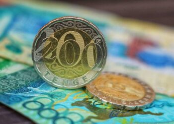 Рост зарплат в Казахстане: за цифрами статистики скрывается неравномерная реальность