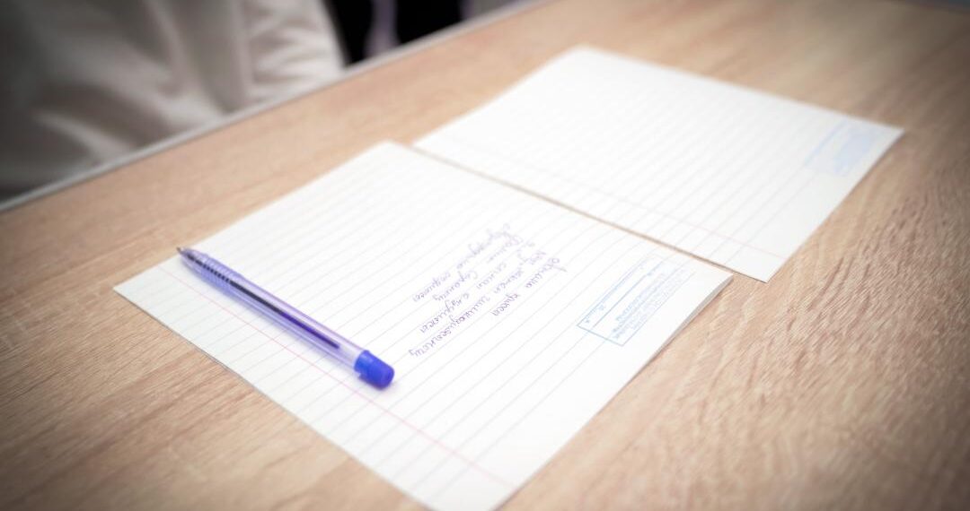 В Казахстане одновременно 1,5 миллиона школьников написали изложение