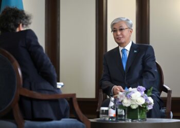 Касым-Жомарт Токаев дал интервью популярным американским изданиям