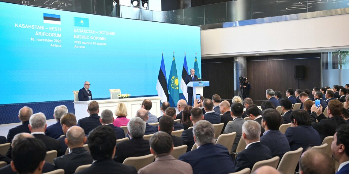 Главы государств Казахстана и Эстонии выступили на бизнес-форуме