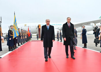 Президент Казахстана прибыл в Москву с государственным визитом