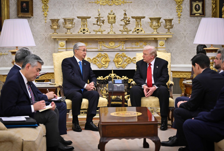 Состоялся телефонный разговор президентов Казахстана и США с премьер-министром Израиля