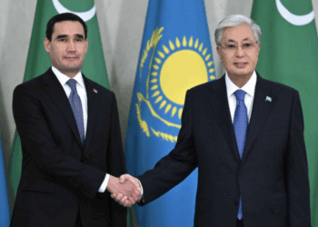 Касым-Жомарт Токаев провел переговоры с президентом Туркменистана