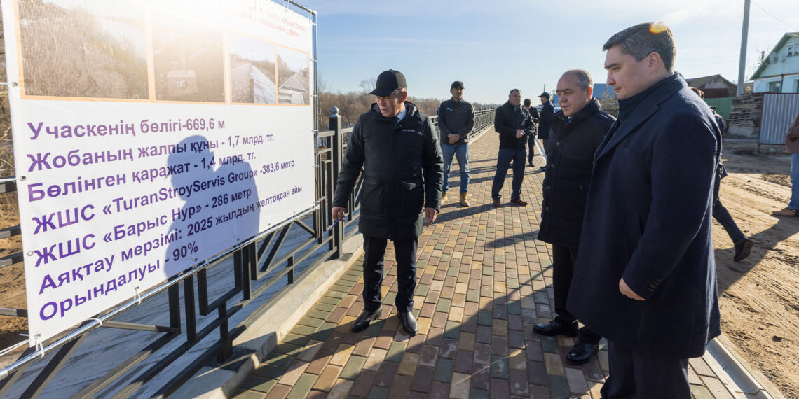 Олжас Бектенов проверил в Уральске исполнение поручений президента по благоустройству