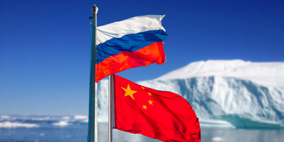 Москва и Пекин намерены укреплять двустороннее сотрудничество в Арктике