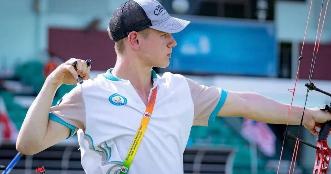 Лучники из Казахстана удостоились золотой медали на чемпионате Азии в Дакке