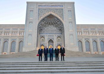 Главы государств Центральной Азии и Азербайджана посетили Центр исламской цивилизации