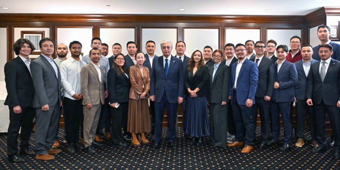 Токаеву в Вашингтоне представили казахстанские IT-стартапы