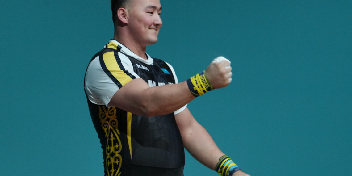 Тяжелоатлет Нургиса Адилетулы завоевал три «золота» на Играх исламской солидарности