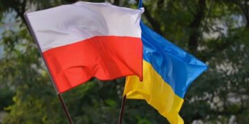 Поддержка Украины со стороны Польши стремительно ослабевает — Bloomberg