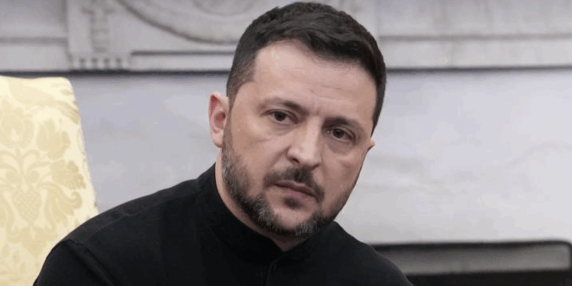 Пребывание Зеленского у власти находится под угрозой на фоне коррупционного скандала — WSJ