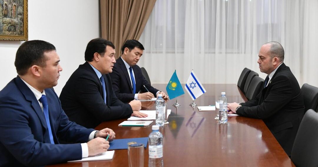 Вице-министр иностранных дел РК принял посла Израиля