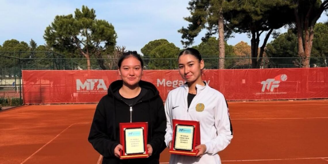 Теннисистки Асылжан Арыстанбекова и Инкар Дюсебай стали чемпионами турнира в Турции