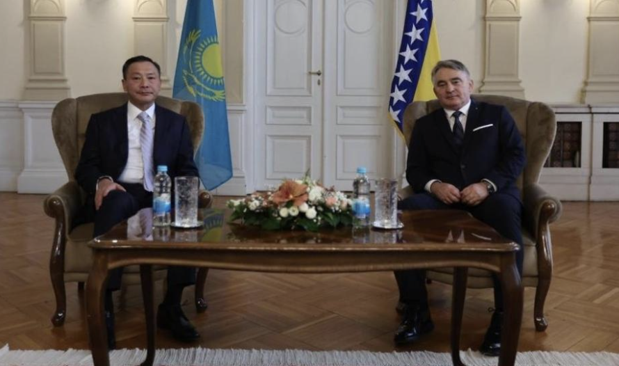 Посол РК вручил верительные грамоты председателю Президиума Боснии и Герцеговины