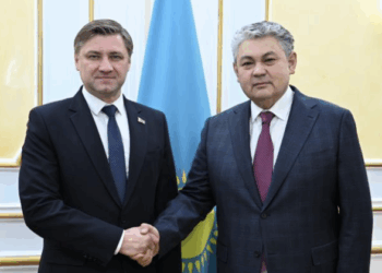 Глава МИД Казахстана провел встречу с послом Беларуси