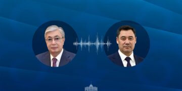 Казахстанский лидер провел телефонный разговор с президентом Кыргызстана