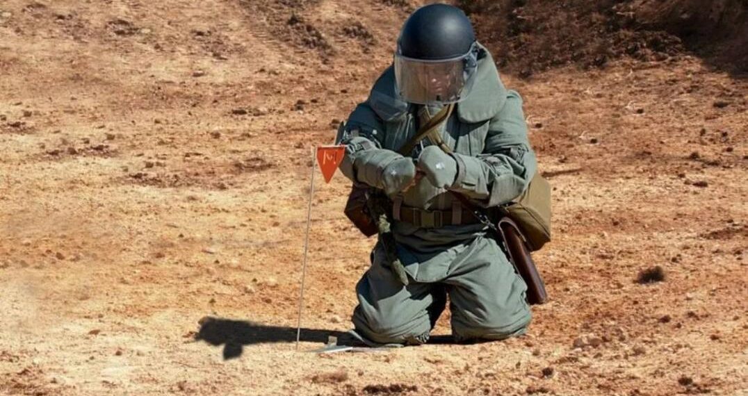 Минобороны: казахстанские миротворцы обезвредили более тысячи взрывоопасных предметов на Голанских высотах