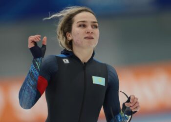 Надежда Морозова стала серебряным призером этапа Кубка мира по конькобежному спорту